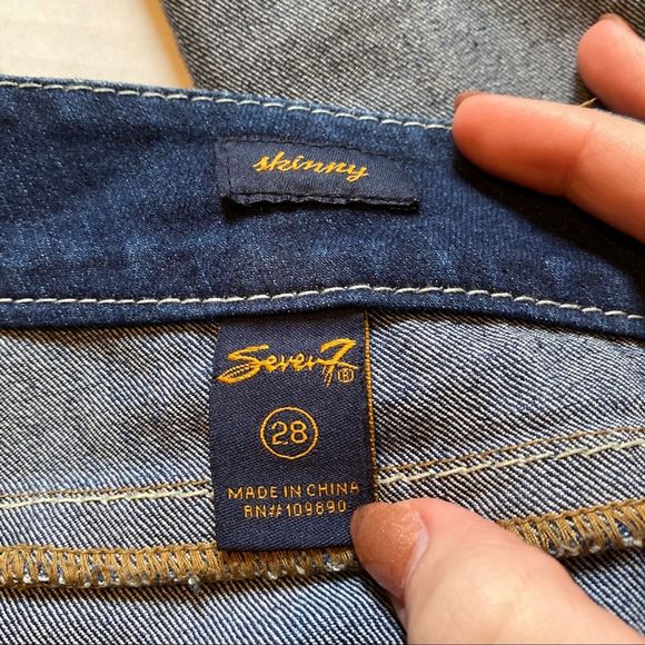 Seven7 High Rise Dark Wash Skinny Jeans Women's 28 - Picture 6 of 12